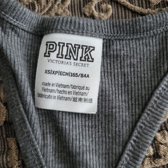 PINK Victoria's Secret Grey Ribbed Racer Back Tank Top | Size XS | Like New - Picture 4 of 4